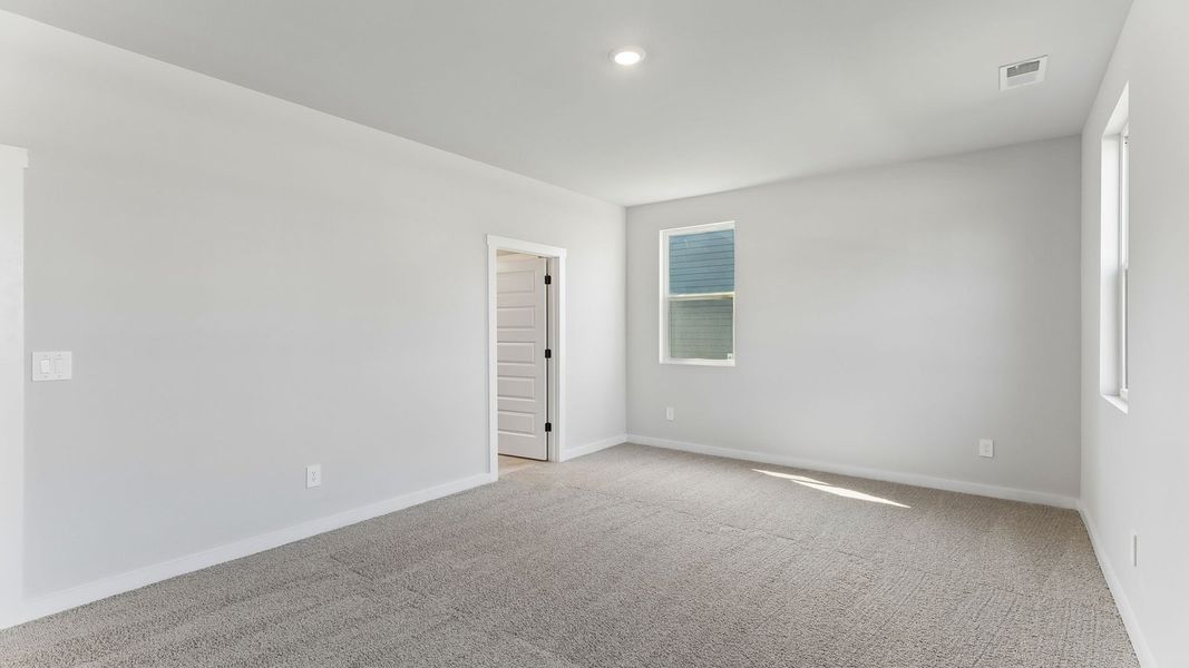 Spacious, unfurnished interior of a new home in Reserve at Hickory Ridge, Columbia (Image 35). Spacious, unfurnished interior of a new home in Reserve at Hickory Ridge, Columbia (Image 35).