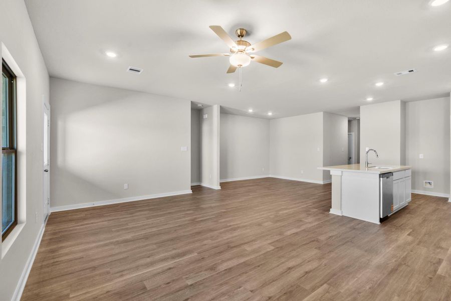 Spacious, unfurnished interior of a new home in Cypress Green, Hockley (Image 26).