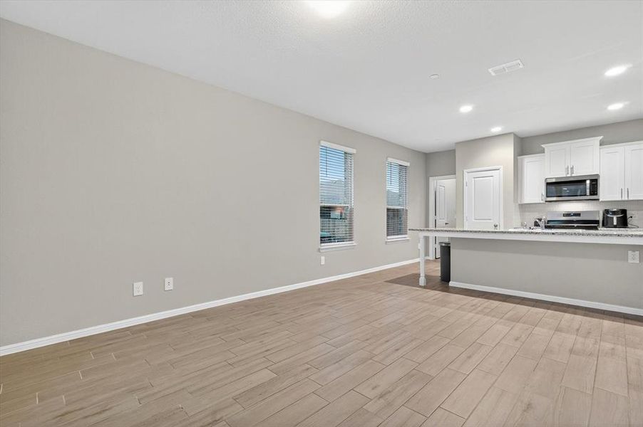 Spacious, unfurnished interior of a new home in , Haltom City (Image 19). Spacious, unfurnished interior of a new home in , Haltom City (Image 19).