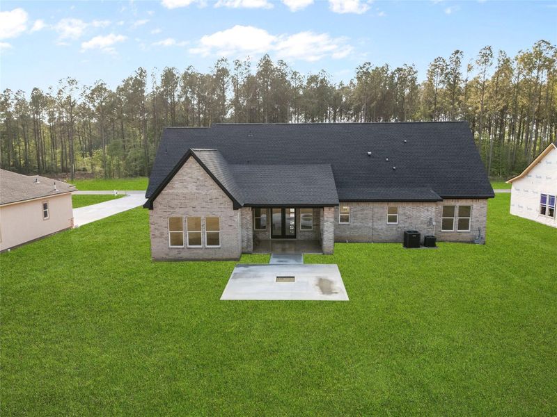 Grass pictured is for illustration purpose only. Grass pictured is for illustration purpose only.