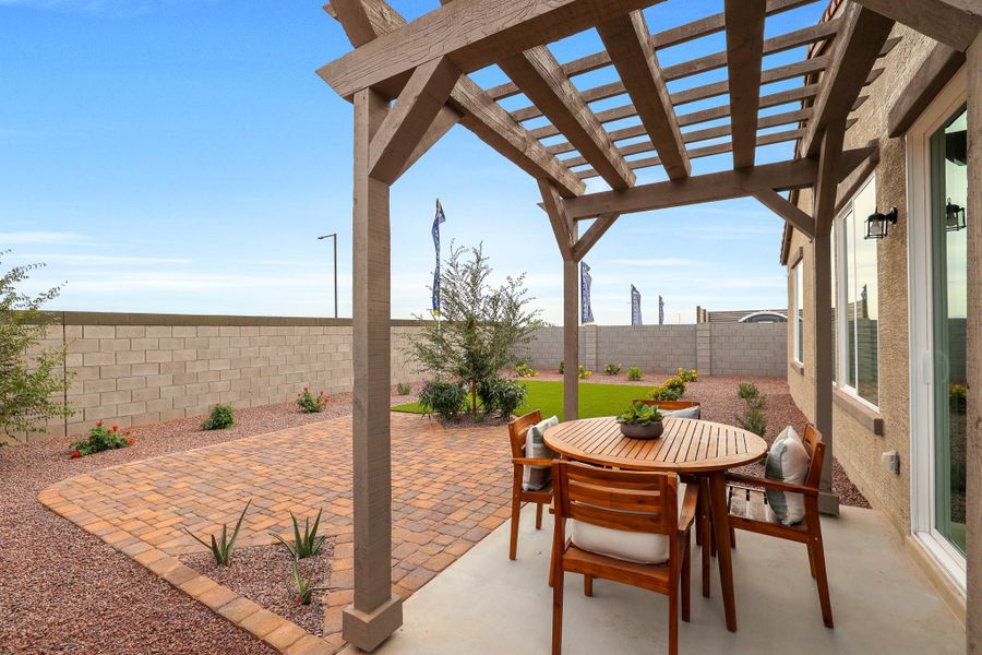 Exterior details and patio area of a home in North Copper Canyon, Surprise (Image 20).