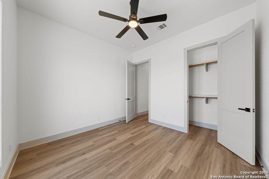 Spacious, unfurnished interior of a new home in , Poteet (Image 37).