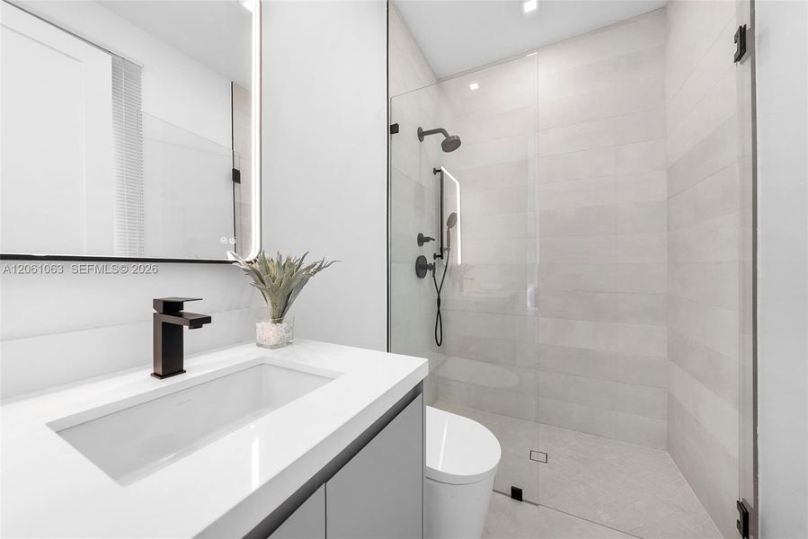 Furnished interior view inside a new home in , Coral Gables (Image 13).