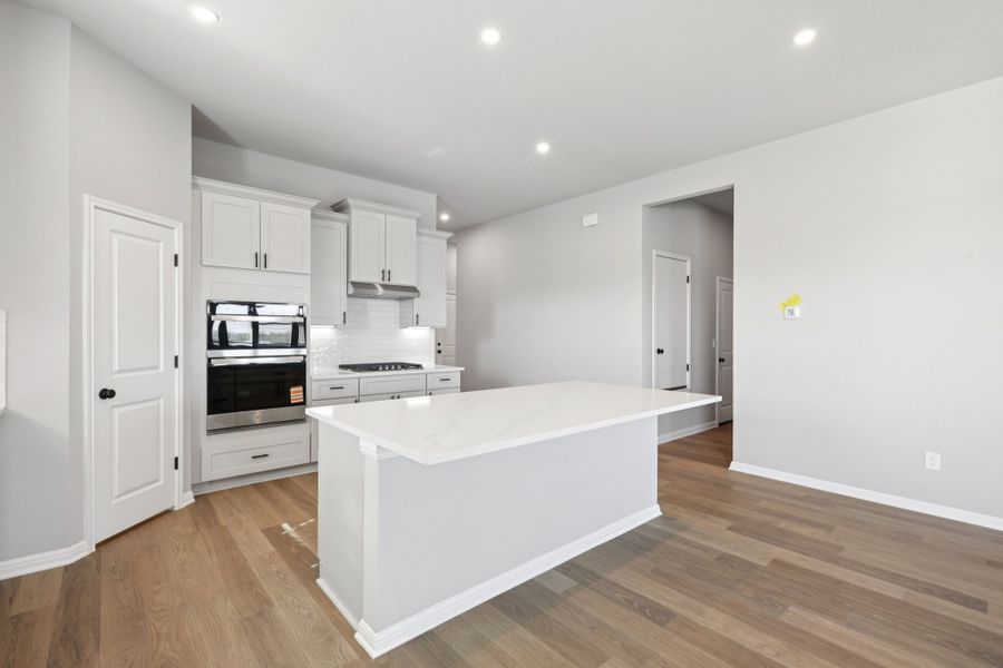 Furnished interior view inside a new home in Porter Country, Buda (Image 7).