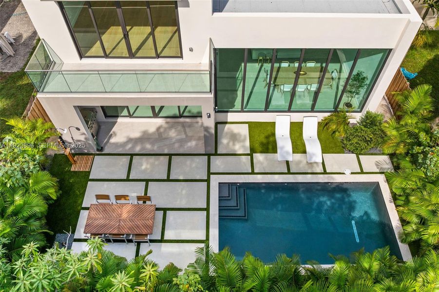 Image 57 of a home in .