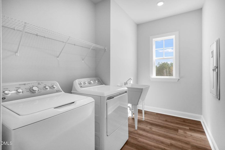 SUN_RetreatatRobertson_Pic_Waterbury-29