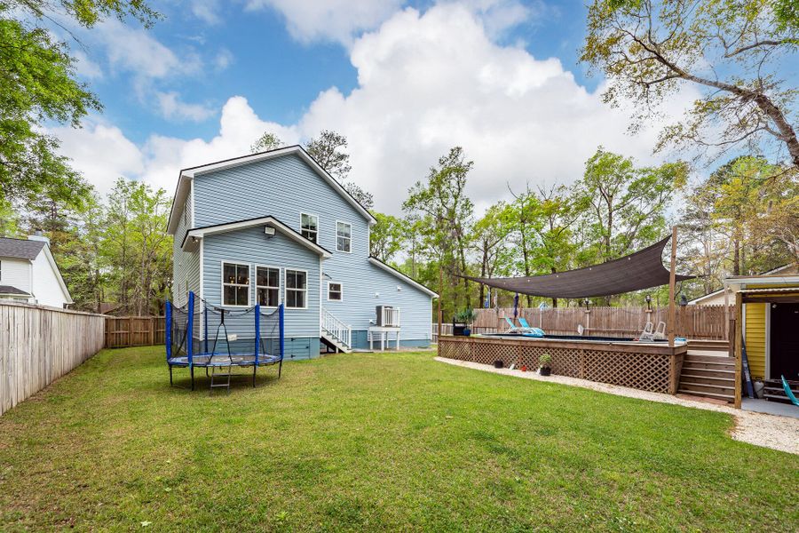 Exterior details and patio area of a home in , Summerville (Image 28).