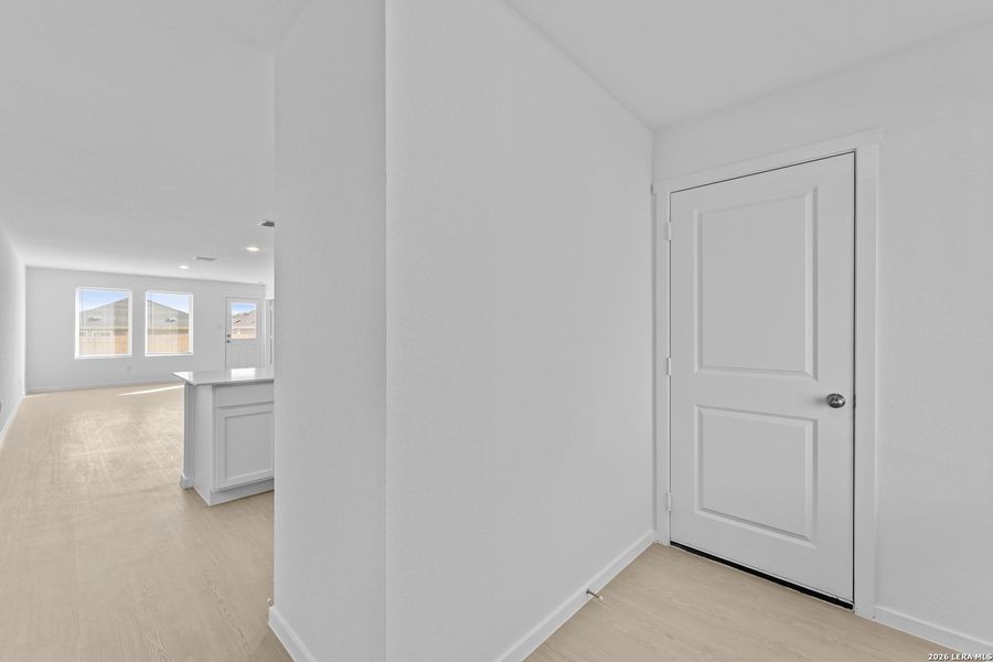 Spacious, unfurnished interior of a new home in Hidden Oasis, San Antonio (Image 27). Spacious, unfurnished interior of a new home in Hidden Oasis, San Antonio (Image 27).