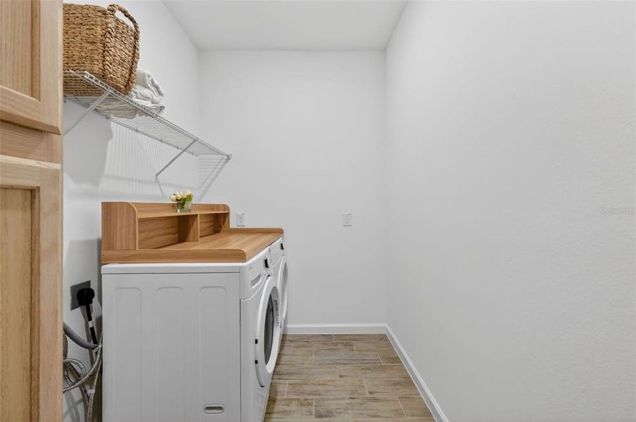 Close-up of interior finishes inside a home in Summerbrooke, Mount Dora (Image 20).
