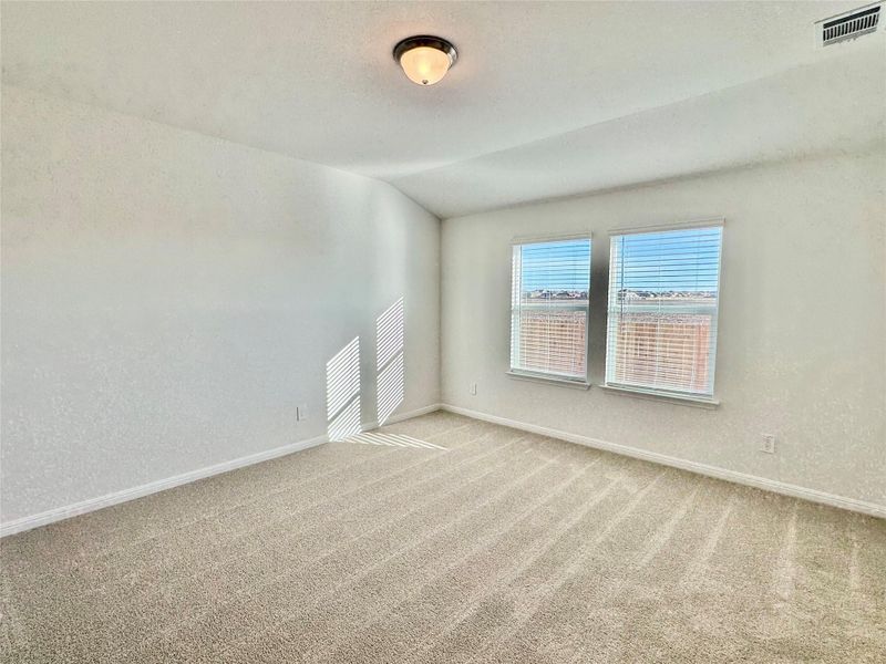 Spacious, unfurnished interior of a new home in Waterstone Crossing, Kyle (Image 16).