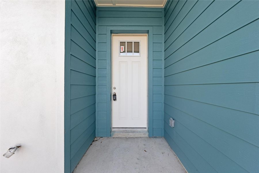 Exterior details and patio area of a home in , Fort Pierce (Image 3). Exterior details and patio area of a home in , Fort Pierce (Image 3).