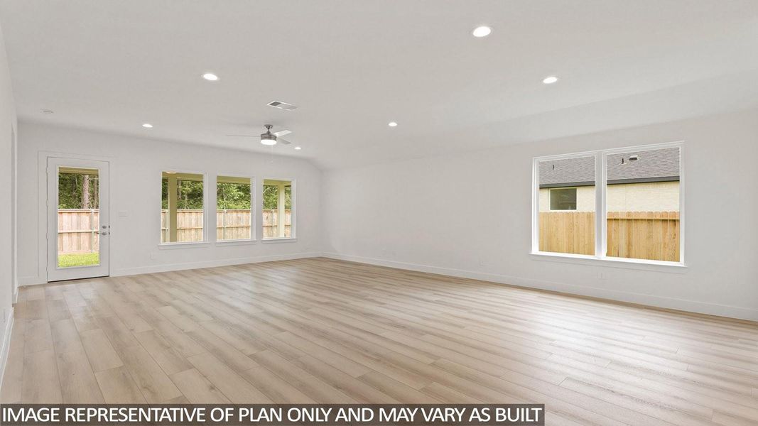 Spacious, unfurnished interior of a new home in Hills of Westlake, Conroe (Image 10).