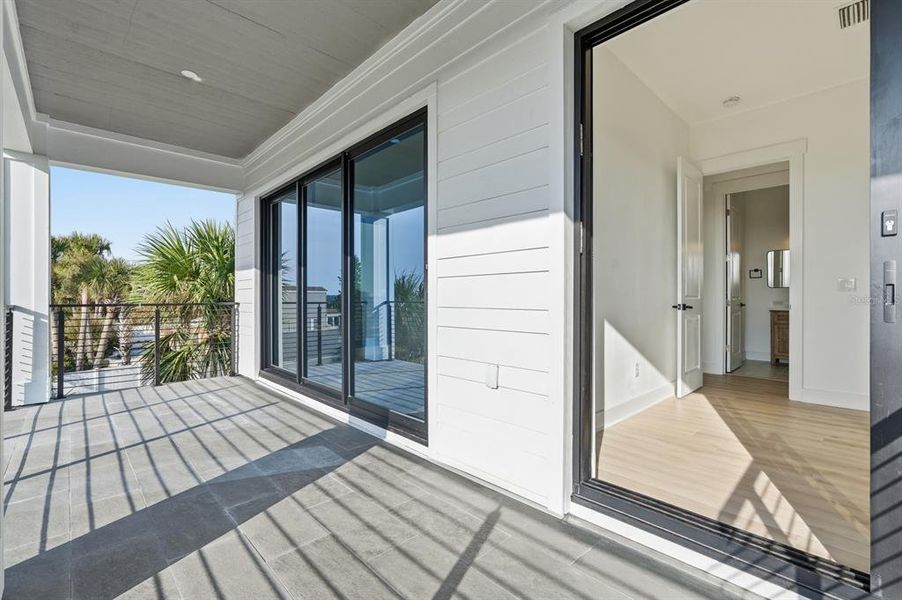 Exterior details and patio area of a home in , Flagler Beach (Image 25).