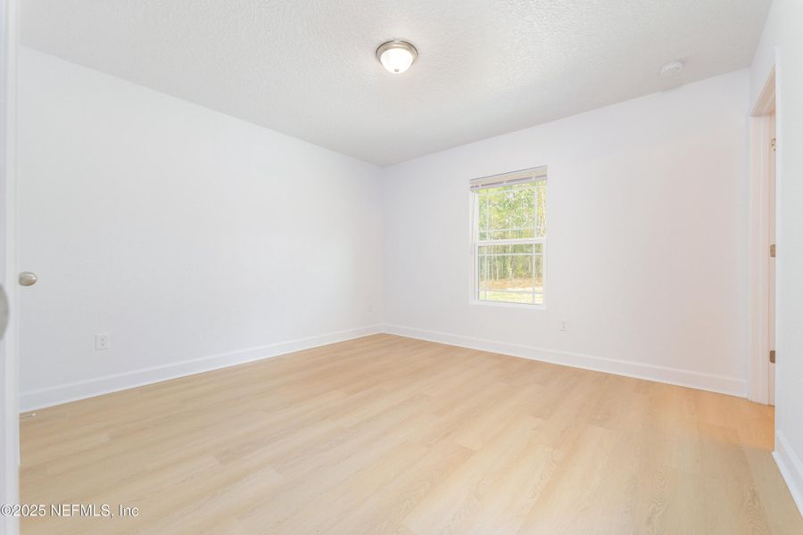 Spacious, unfurnished interior of a new home in , Keystone Heights (Image 18).
