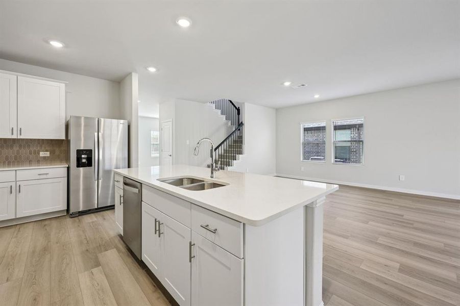 Furnished interior view inside a new home in Southridge - Signature Series, McKinney (Image 14). Furnished interior view inside a new home in Southridge - Signature Series, McKinney (Image 14).