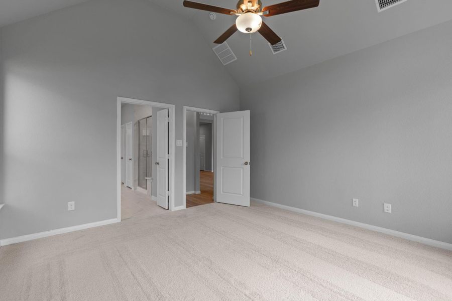 Spacious, unfurnished interior of a new home in Bridgeland 55', Cypress (Image 24).