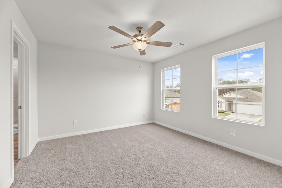 Spacious, unfurnished interior of a new home in Crockett Meadows, Cut and Shoot (Image 17).