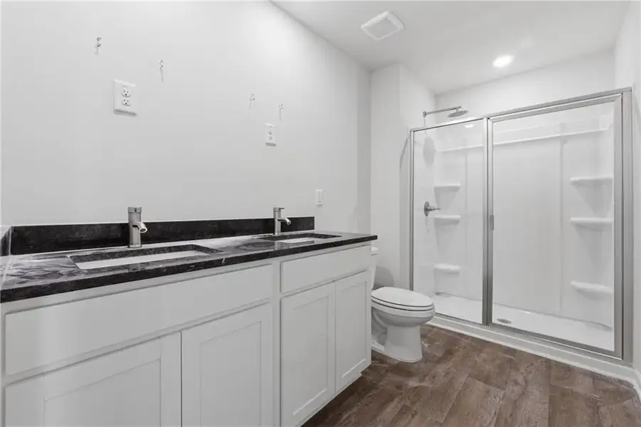 Furnished interior view inside a new home in Moss Creek, Hogansville (Image 10).