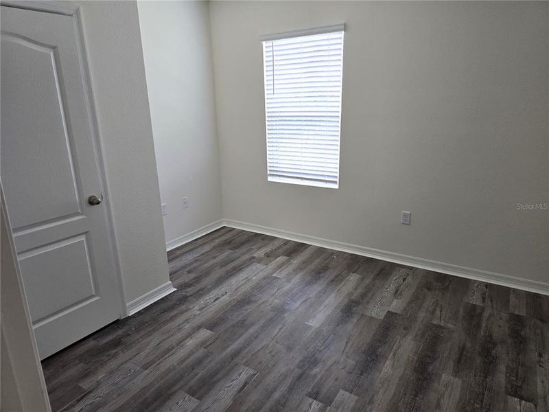 Spacious, unfurnished interior of a new home in Charles Cove Express, Davenport (Image 13).