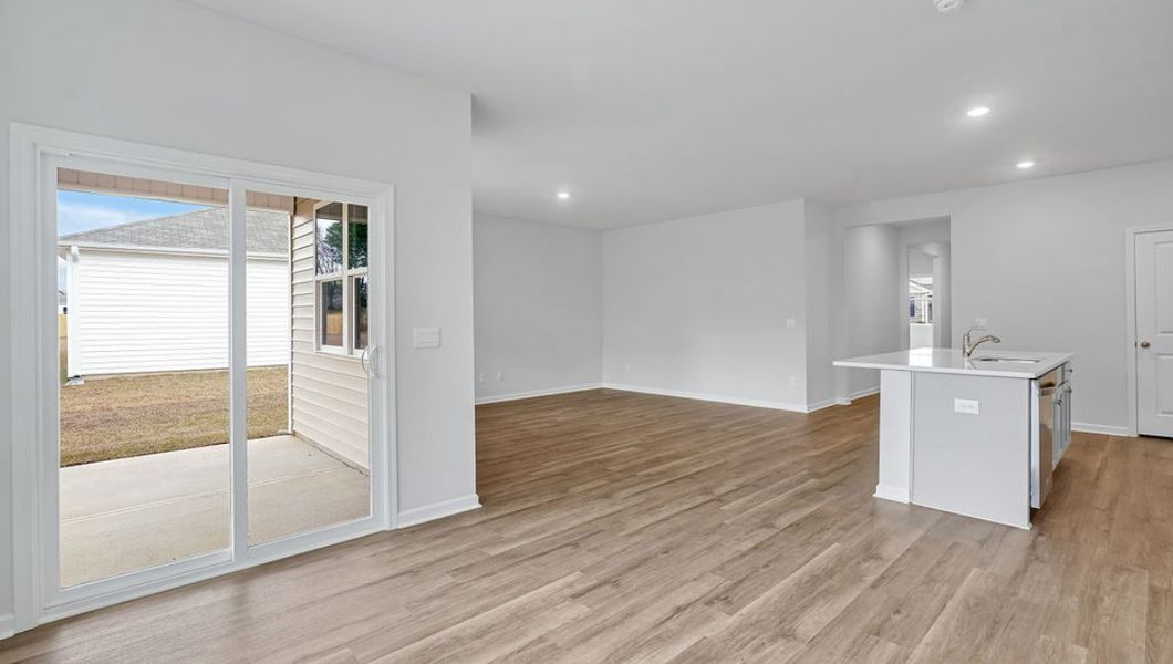 Image 21 representing the ARIA by D.R. Horton in Bella Point, Bolivia, NC.