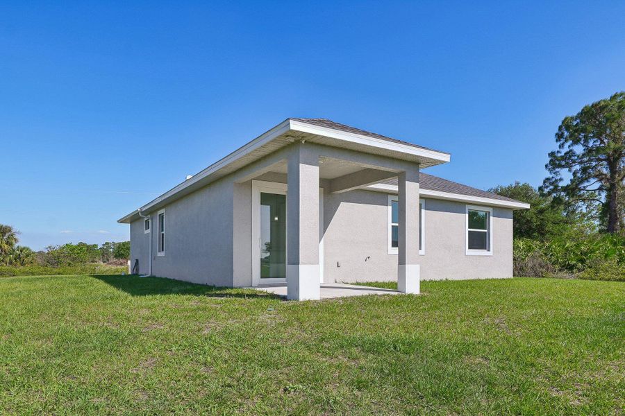 29-web-or-mls-S Castle Cir-S2204-029