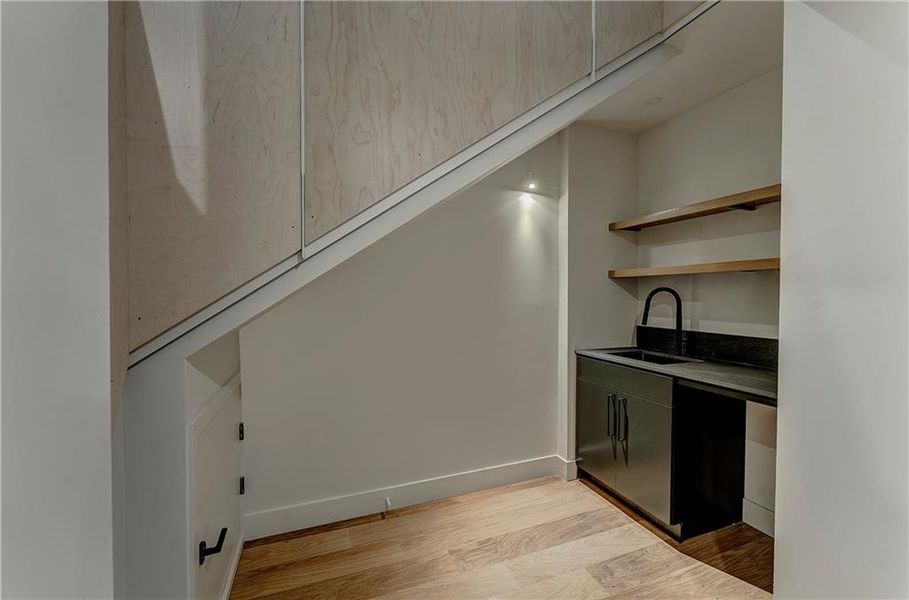 Spacious, unfurnished interior of a new home in , Atlanta (Image 24).