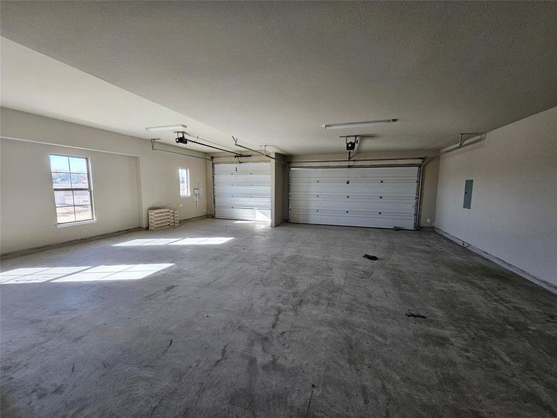 Spacious, unfurnished interior of a new home in Trails of Trenton, Trenton (Image 12).