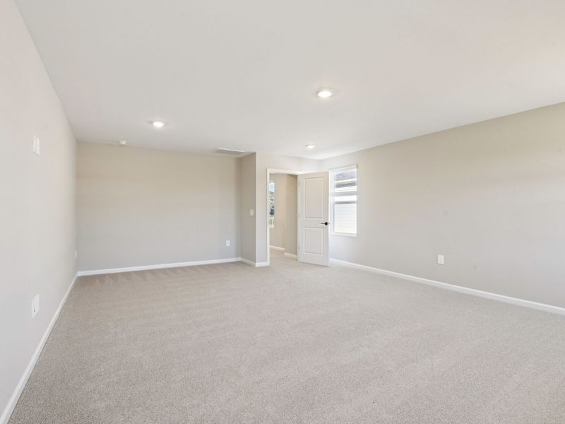 Spacious, unfurnished interior of a new home in Watkins Glen, Raleigh (Image 18). Spacious, unfurnished interior of a new home in Watkins Glen, Raleigh (Image 18).