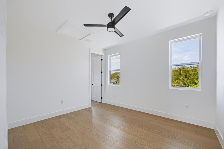 Spacious, unfurnished interior of a new home in , Austin (Image 18).