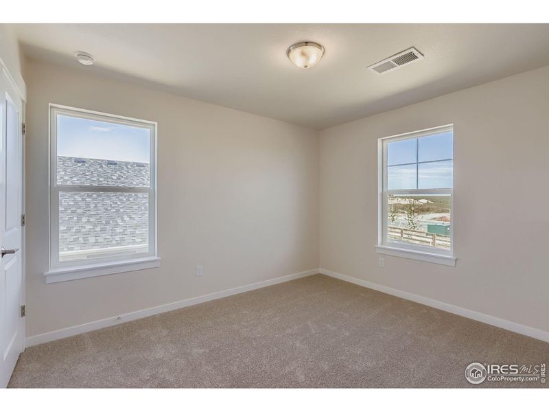 Spacious, unfurnished interior of a new home in Barefoot Lakes, Firestone (Image 20). Spacious, unfurnished interior of a new home in Barefoot Lakes, Firestone (Image 20).