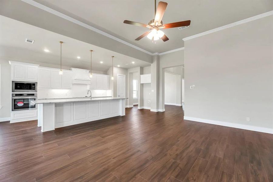 Spacious, unfurnished interior of a new home in Fannin Ranch, Leonard (Image 18). Spacious, unfurnished interior of a new home in Fannin Ranch, Leonard (Image 18).