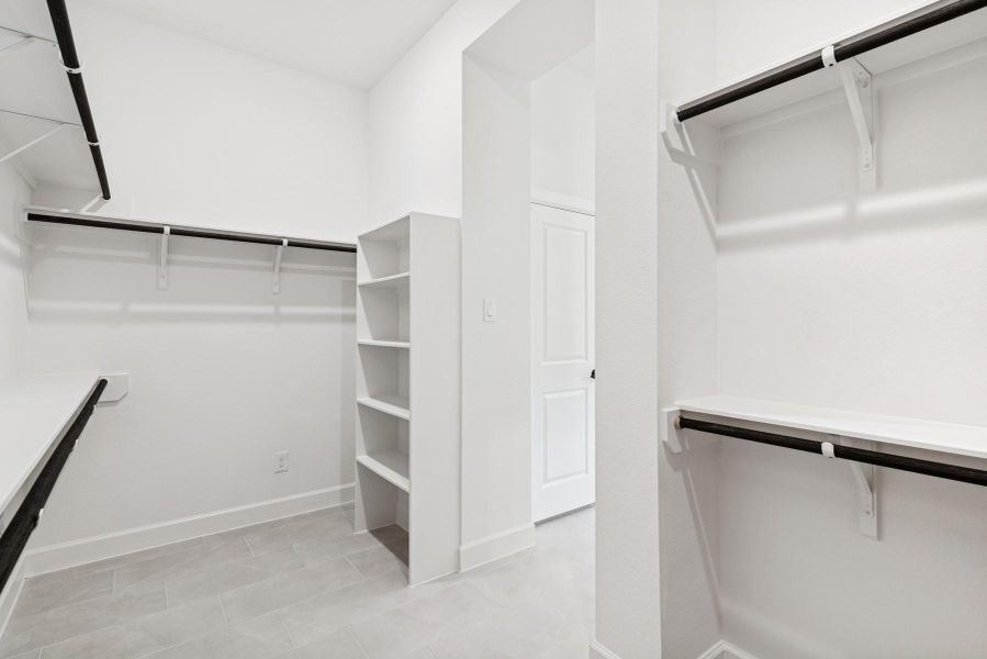 Spacious, unfurnished interior of a new home in Colton 45' Homesites, Todd Mission (Image 36).