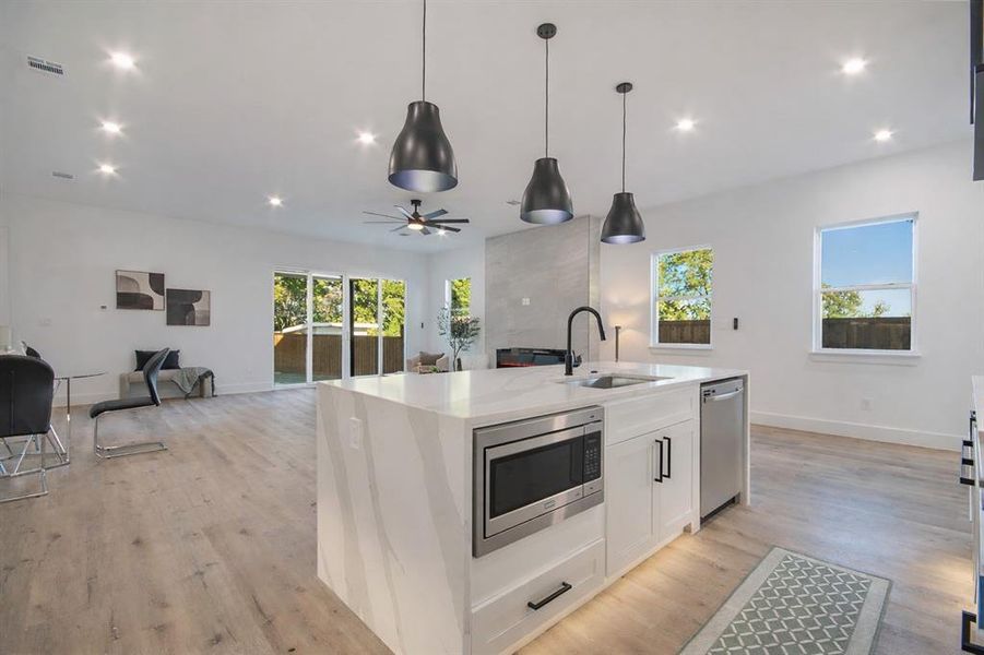 Furnished interior view inside a new home in , Dallas (Image 34).
