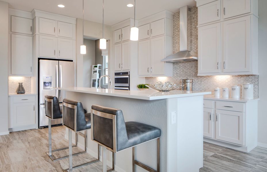 Representative furnished interior of a home built from the Endeavor Final Opportunity by Del Webb in Sun City Anthem at Merrill Ranch, Florence (Image 7).