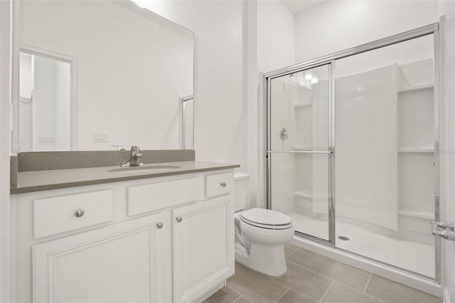 Furnished interior view inside a new home in , Orlando (Image 27).