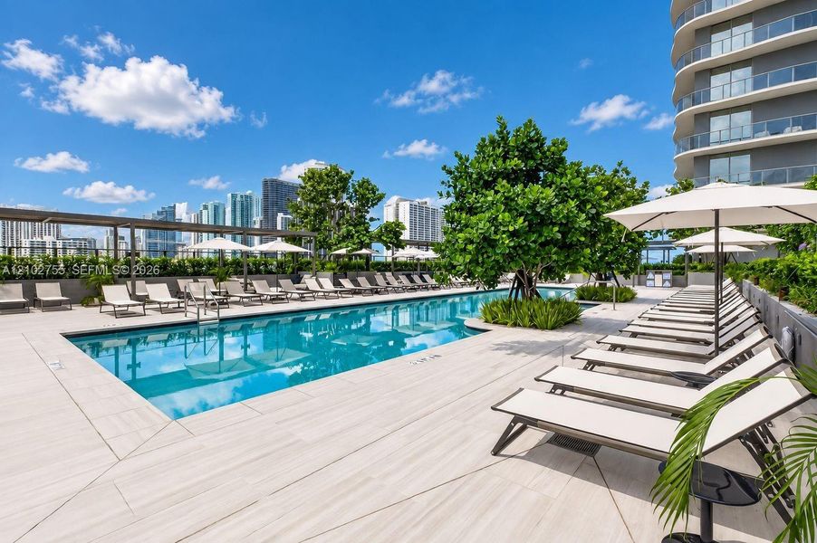 Condo located in Miami, FL showcasing its design and architecture (Image 30).