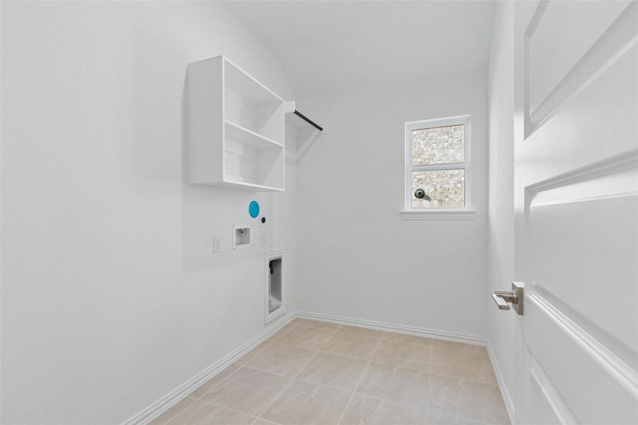 Spacious, unfurnished interior of a new home in Cypress Green, Hockley (Image 8). Spacious, unfurnished interior of a new home in Cypress Green, Hockley (Image 8).