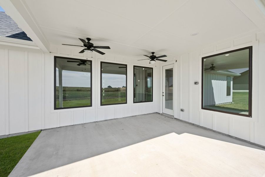 Front exterior of a new home in Carrera Ranch, Waxahachie, TX, highlighting curb appeal (Image 28). Front exterior of a new home in Carrera Ranch, Waxahachie, TX, highlighting curb appeal (Image 28).