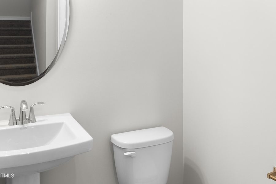 117_godwin_court_bathroomA_1