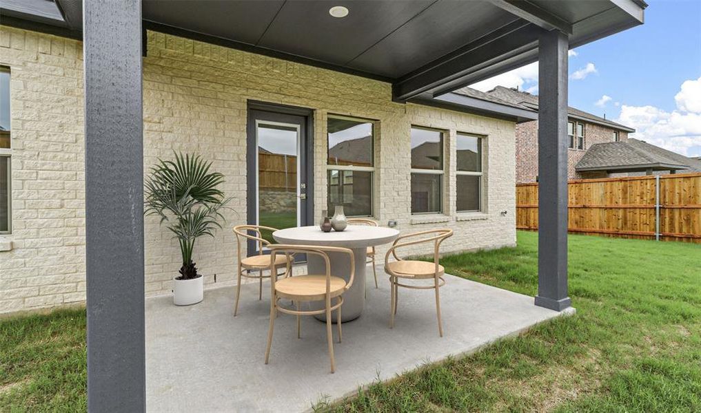 Exterior details and patio area of a home in Rolling Ridge, Van Alstyne (Image 3). Exterior details and patio area of a home in Rolling Ridge, Van Alstyne (Image 3).