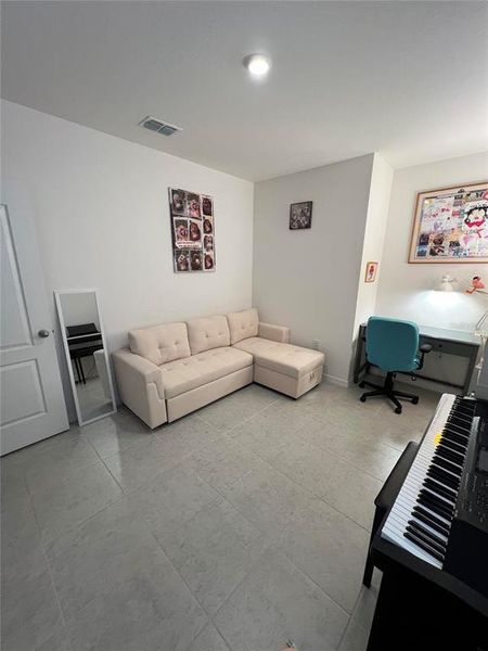 Furnished interior view inside a new home in , Punta Gorda (Image 40).