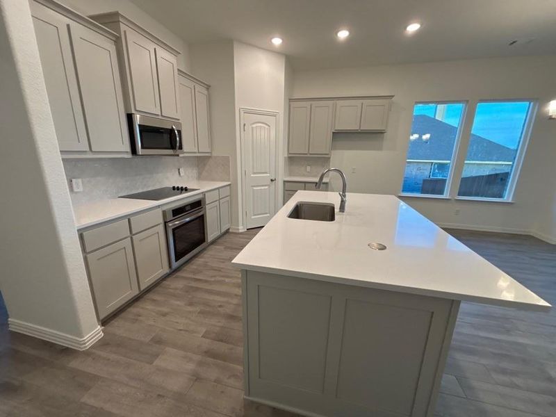Furnished interior view inside a new home in Waterford Park, Weatherford (Image 7).