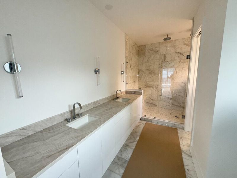 1781 NE 18th St Main Bath 1781 NE 18th St Main Bath