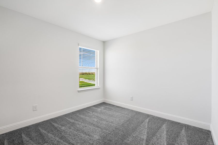 Spacious, unfurnished interior of a new home in Cross Creek Meadows, Celina (Image 13).