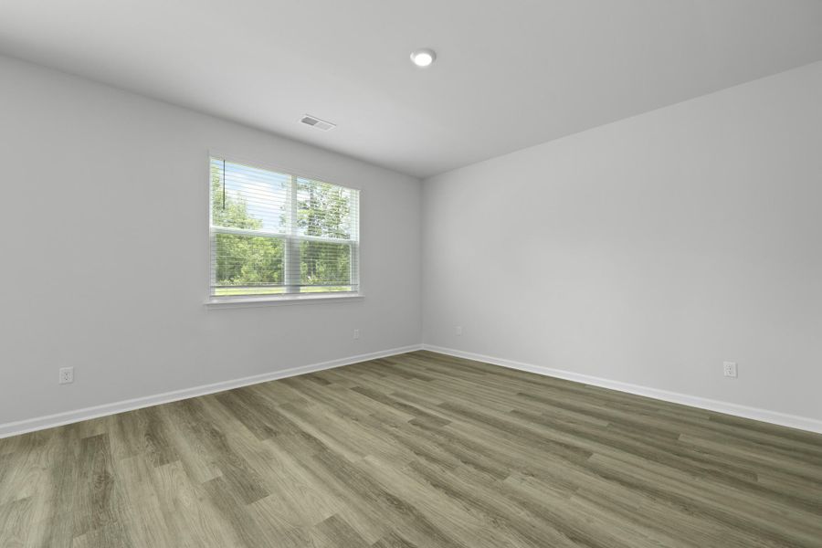 Spacious, unfurnished interior of a new home in Pineview North, Summerville (Image 25).