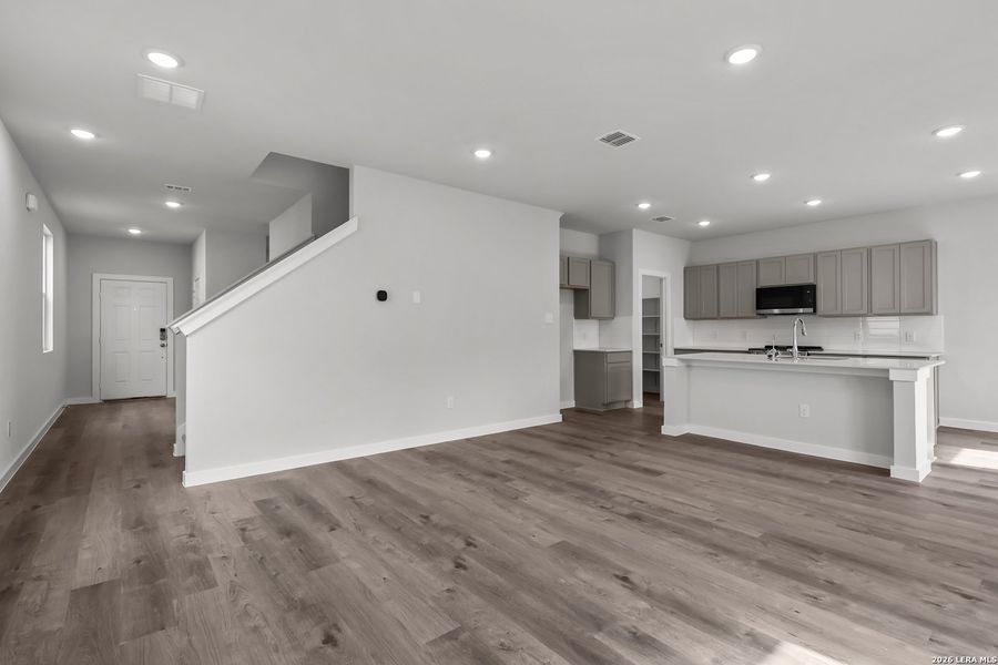 Spacious, unfurnished interior of a new home in Applewhite Meadows, San Antonio (Image 29). Spacious, unfurnished interior of a new home in Applewhite Meadows, San Antonio (Image 29).