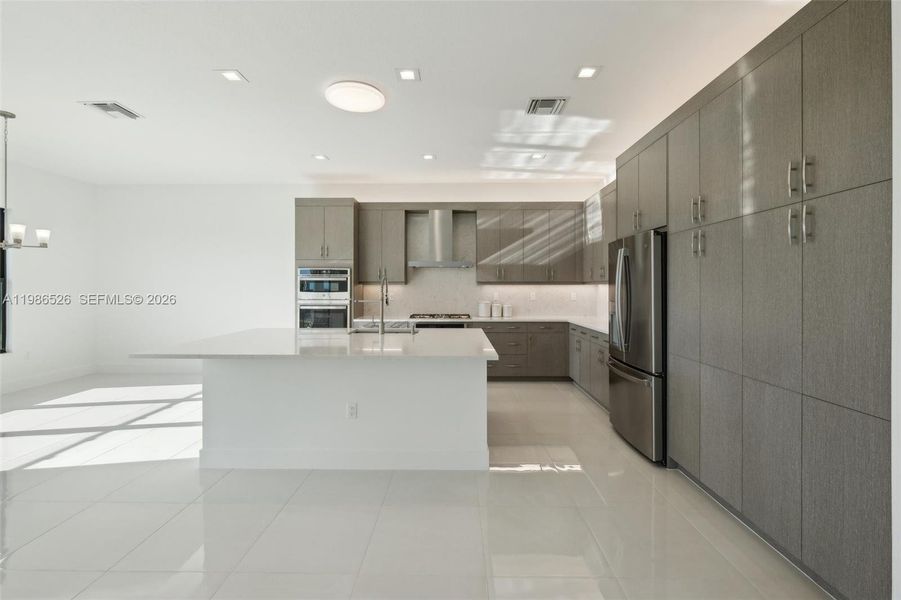 Furnished interior view inside a new home in , Palm Beach Gardens (Image 6).