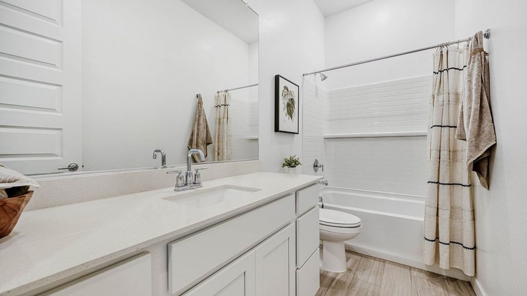 4585 Signature III Bella Vista Farms Trillium Bath2 Base4