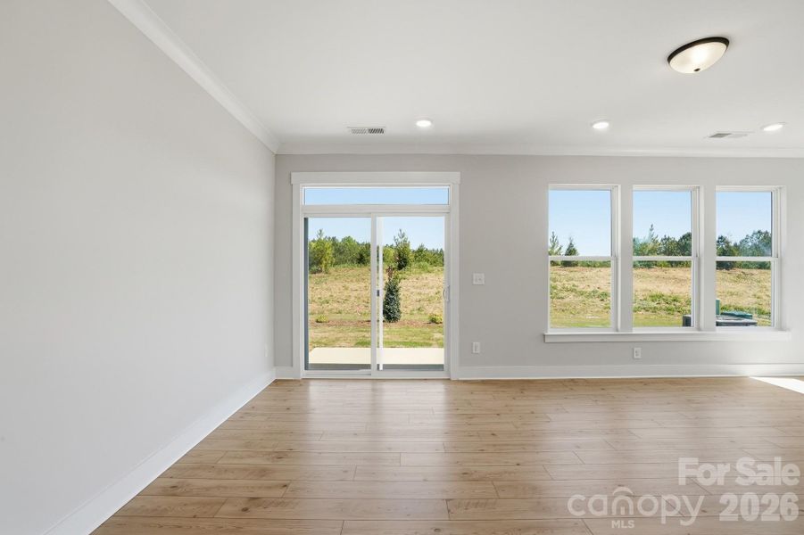 Spacious, unfurnished interior of a new home in Blythe Mill Townhomes, Waxhaw (Image 29).