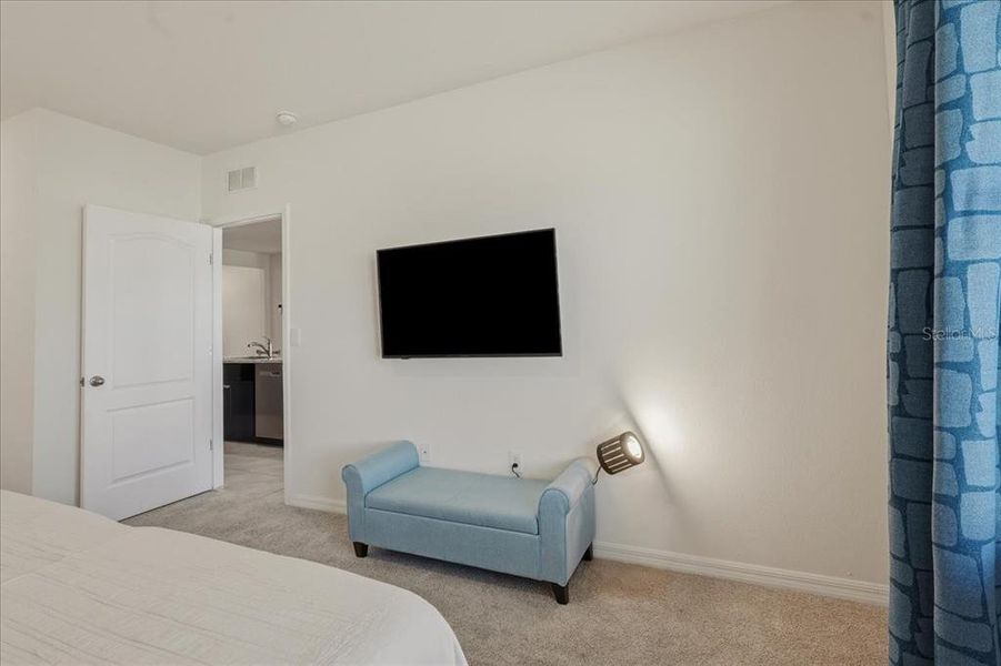 Furnished interior view inside a new home in Eden Hills, Lake Alfred (Image 14).
